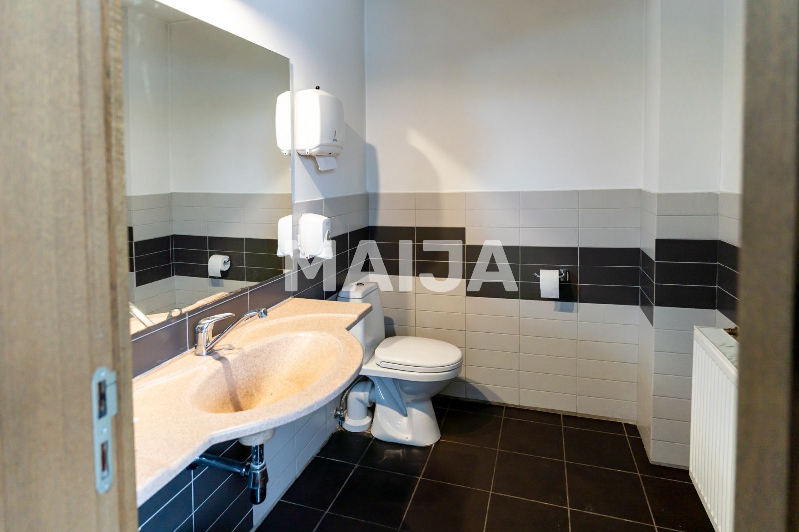 Офис 3 882 м² Пиньки, Латвия