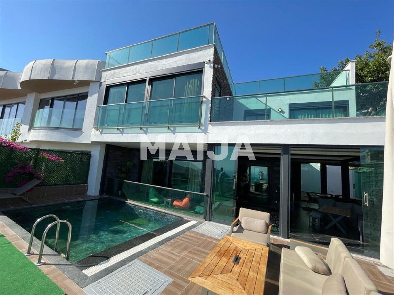 3 bedroom villa 300 m² Alanya, Turkey