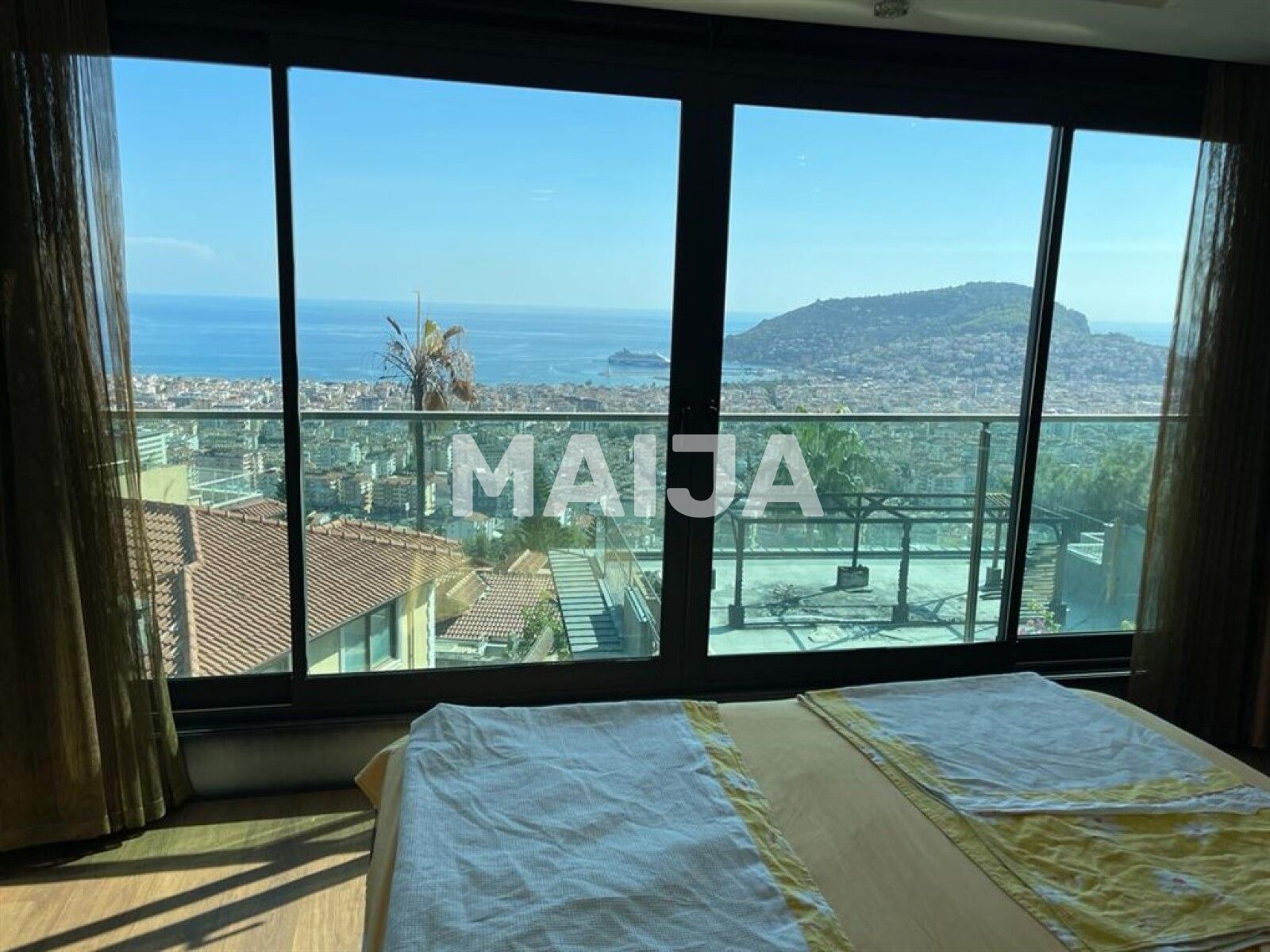 3 bedroom villa 300 m² Alanya, Turkey