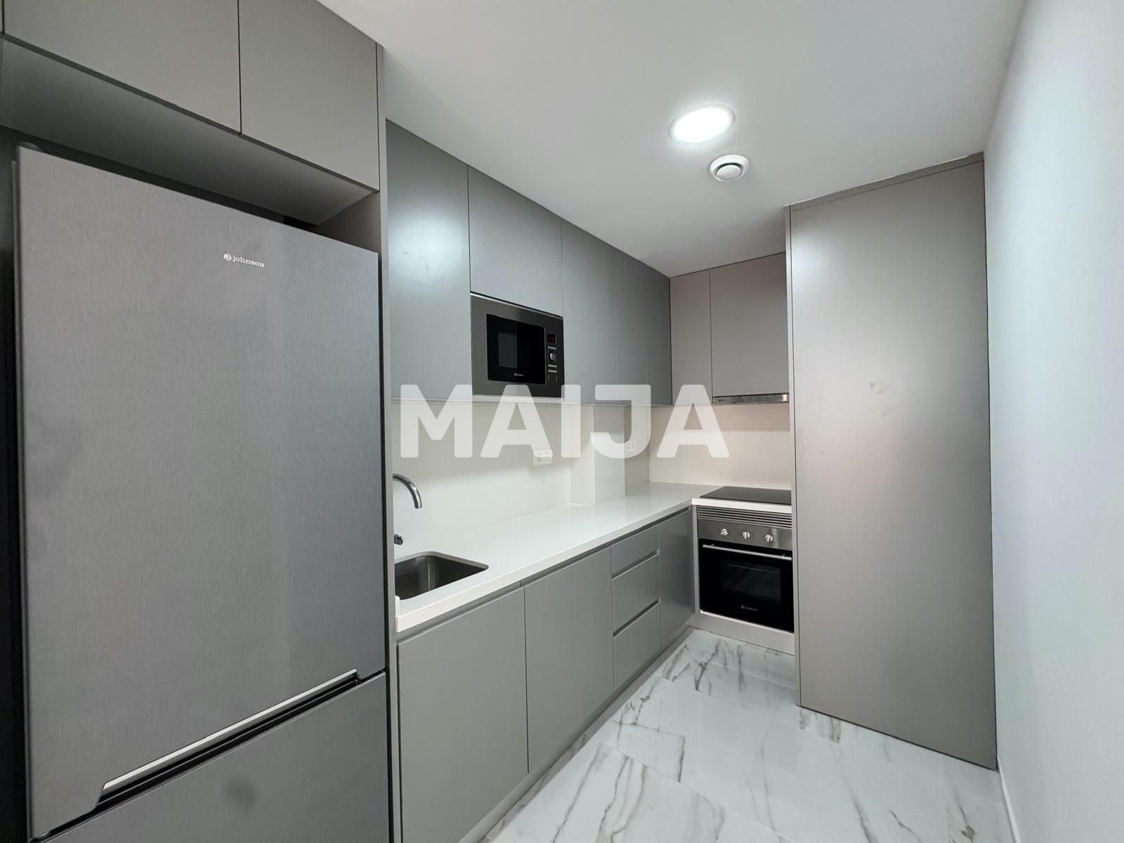 Mieszkanie 3 pokoi 82 m² Torrevieja, Hiszpania