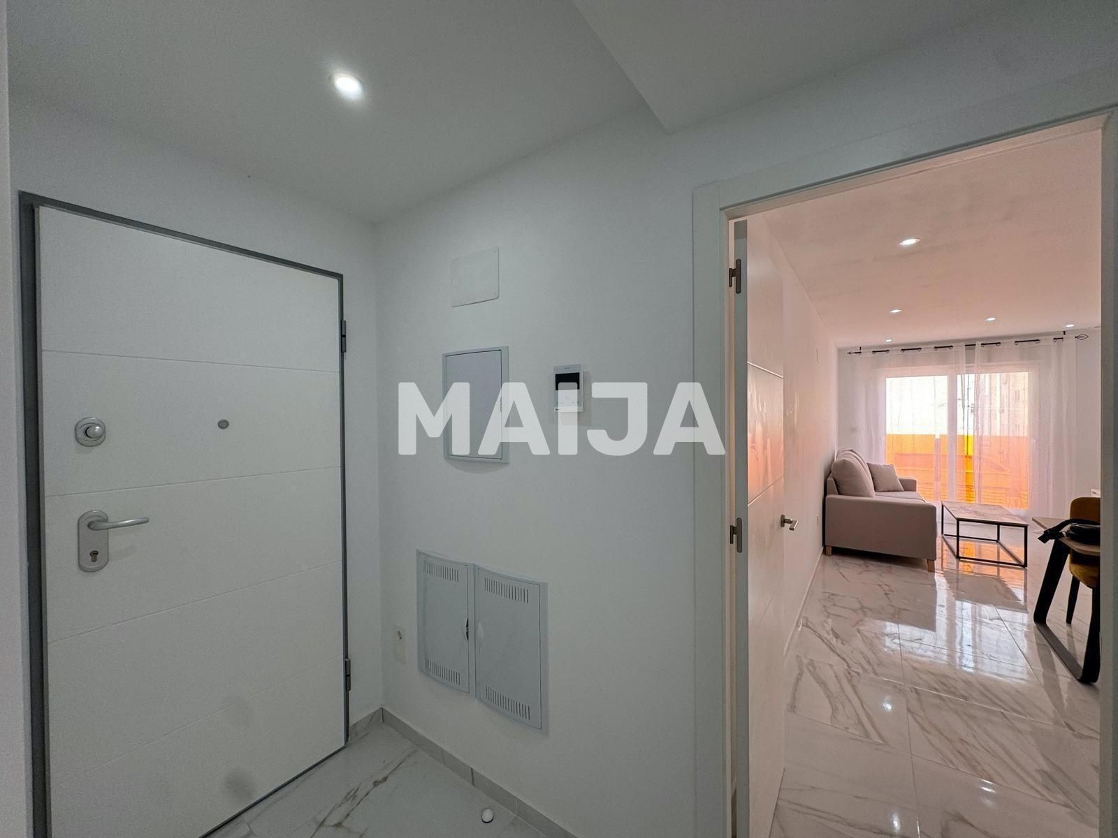 Mieszkanie 3 pokoi 82 m² Torrevieja, Hiszpania