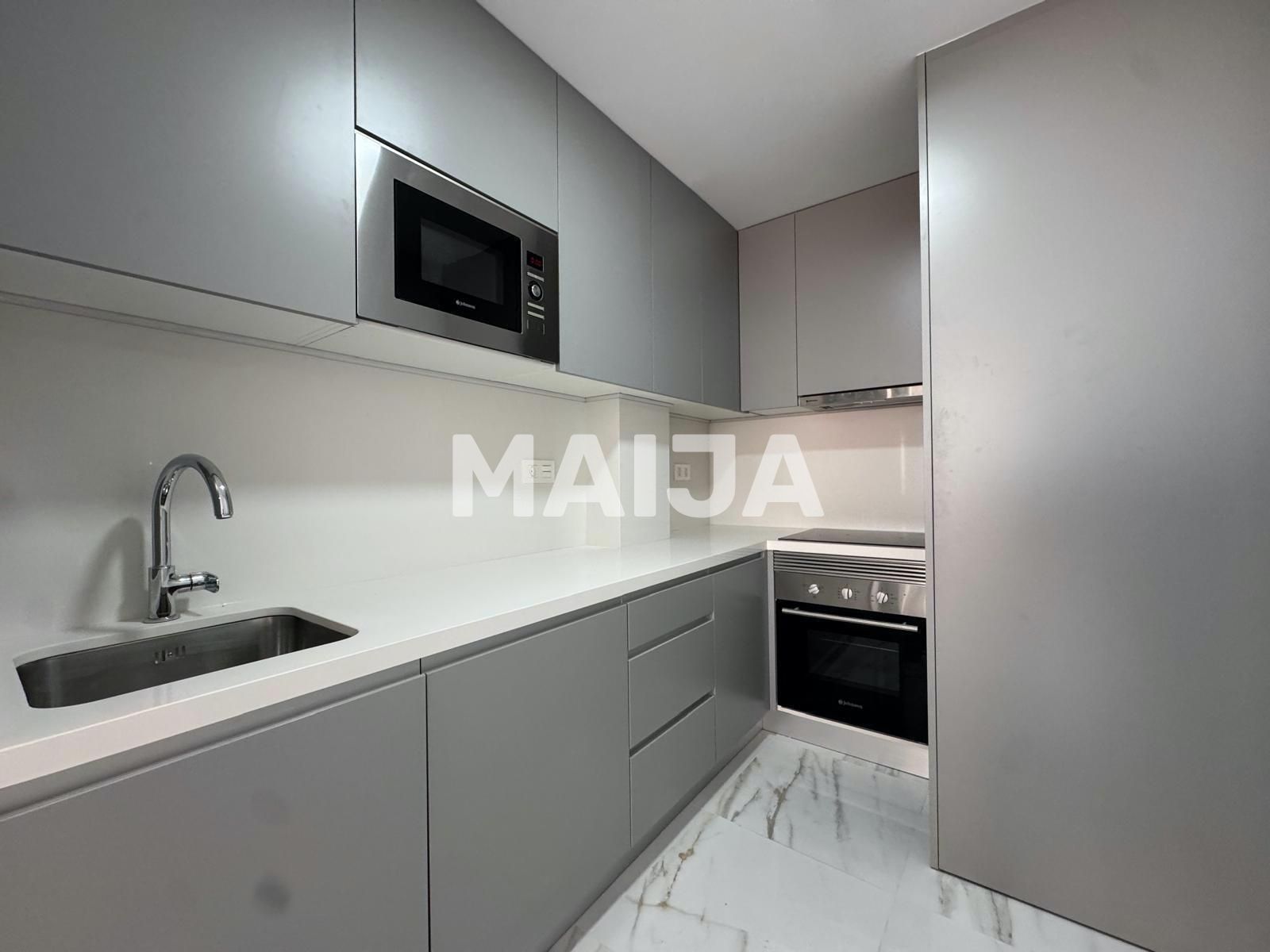 Mieszkanie 3 pokoi 82 m² Torrevieja, Hiszpania