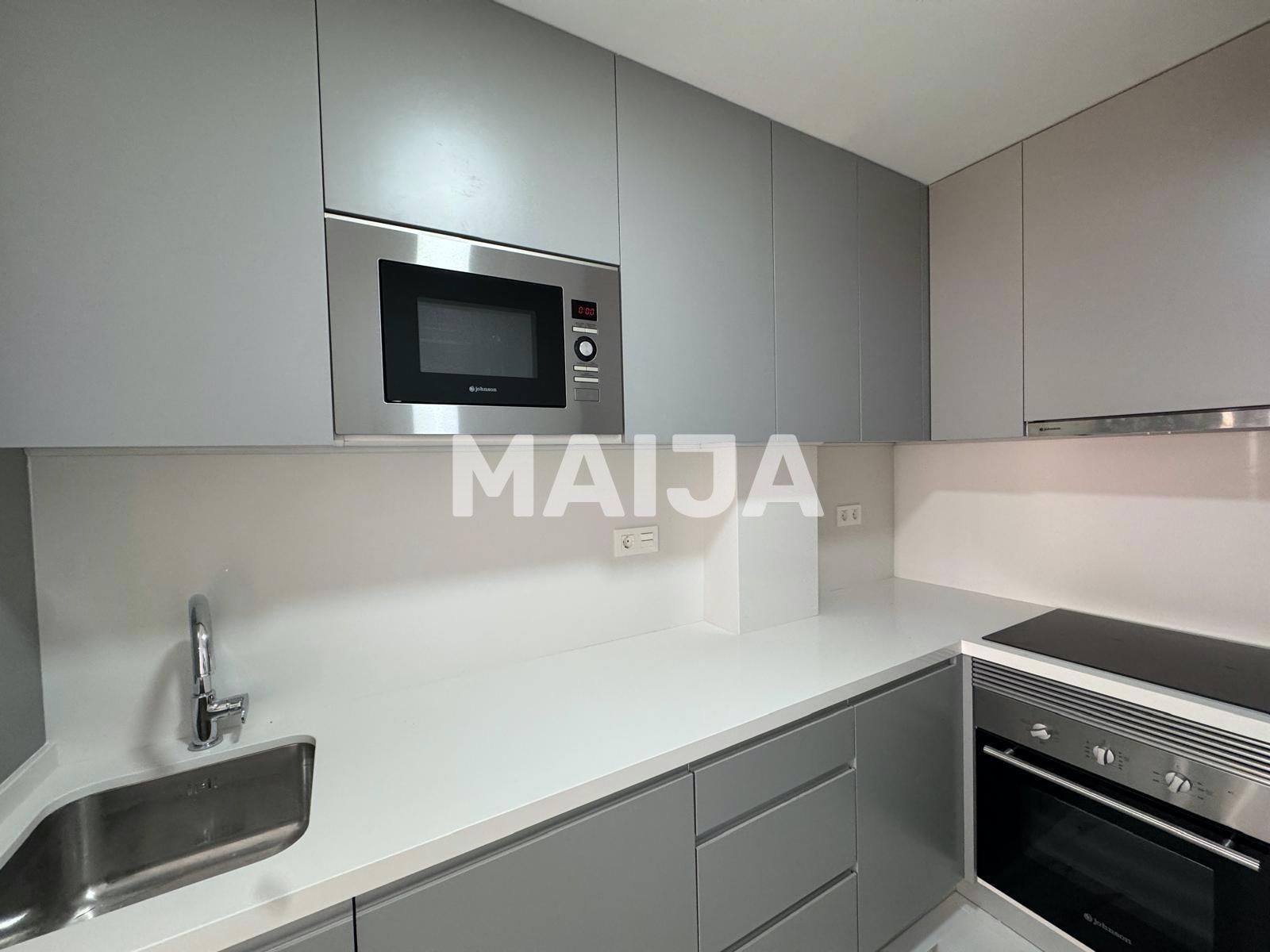 Mieszkanie 3 pokoi 82 m² Torrevieja, Hiszpania
