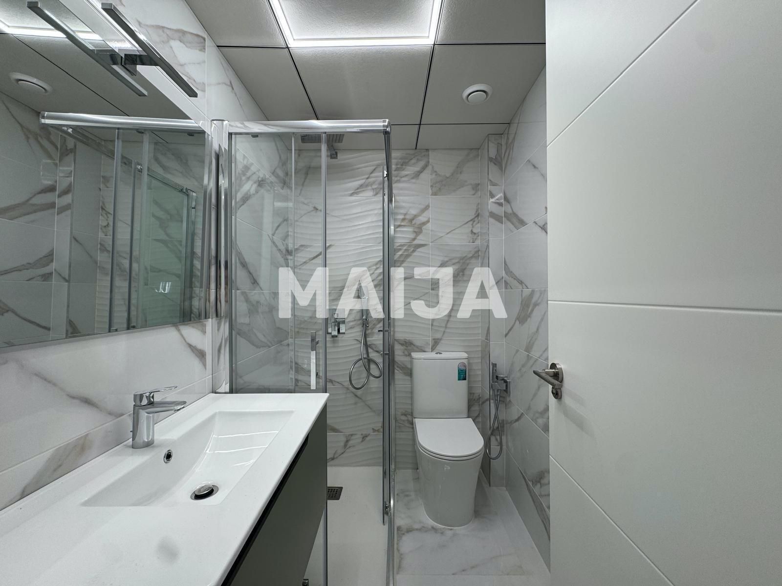 Mieszkanie 3 pokoi 82 m² Torrevieja, Hiszpania