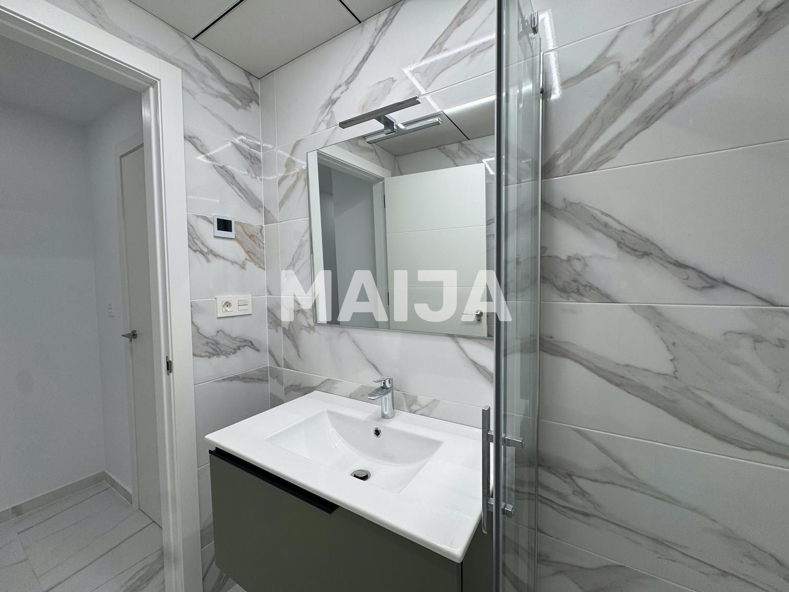 Mieszkanie 3 pokoi 82 m² Torrevieja, Hiszpania