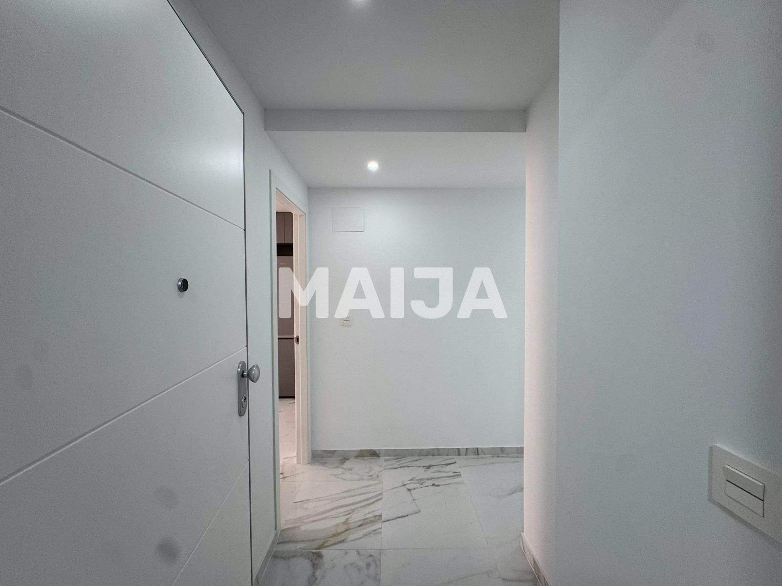 Mieszkanie 3 pokoi 82 m² Torrevieja, Hiszpania