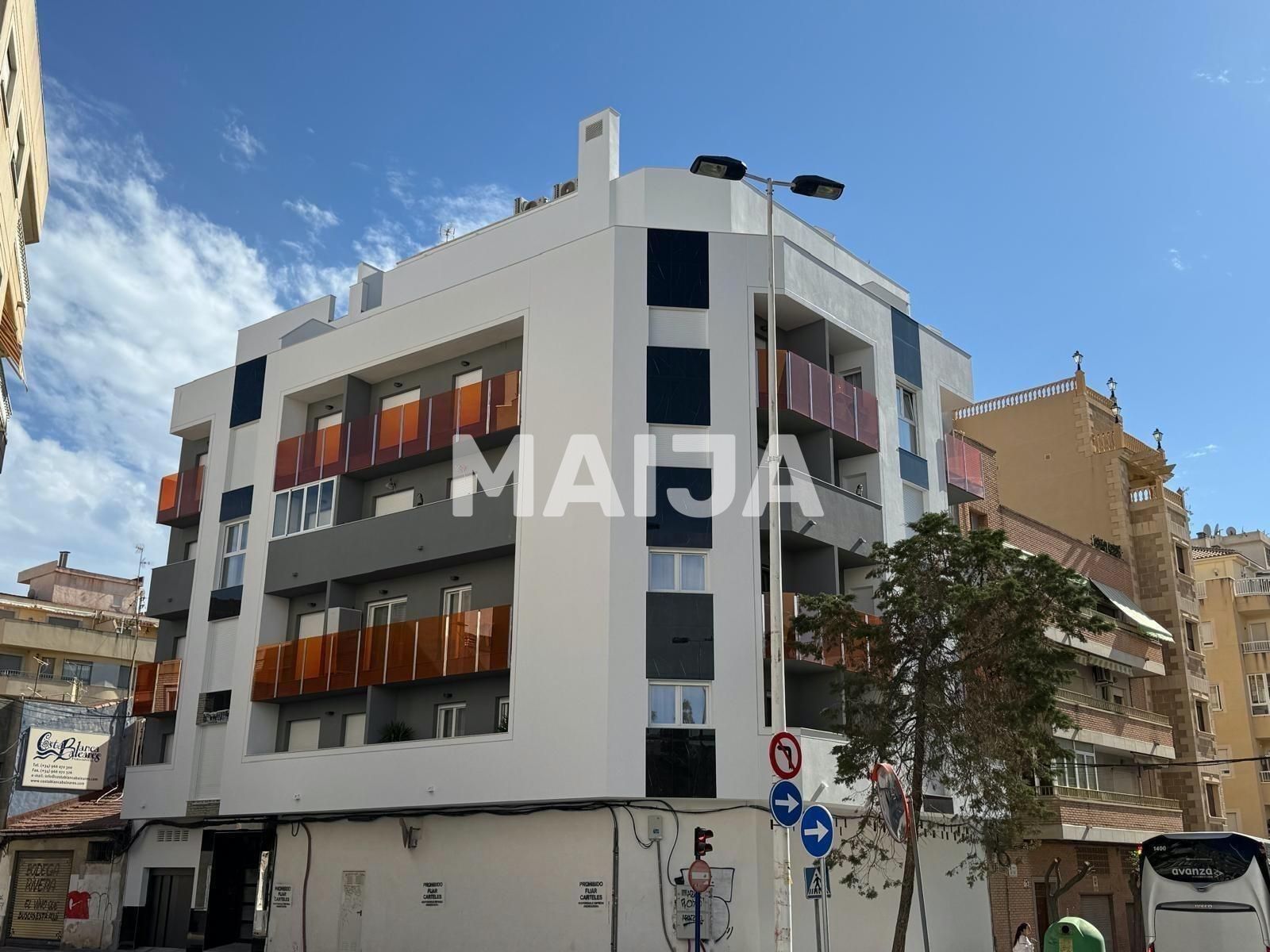 Mieszkanie 3 pokoi 82 m² Torrevieja, Hiszpania